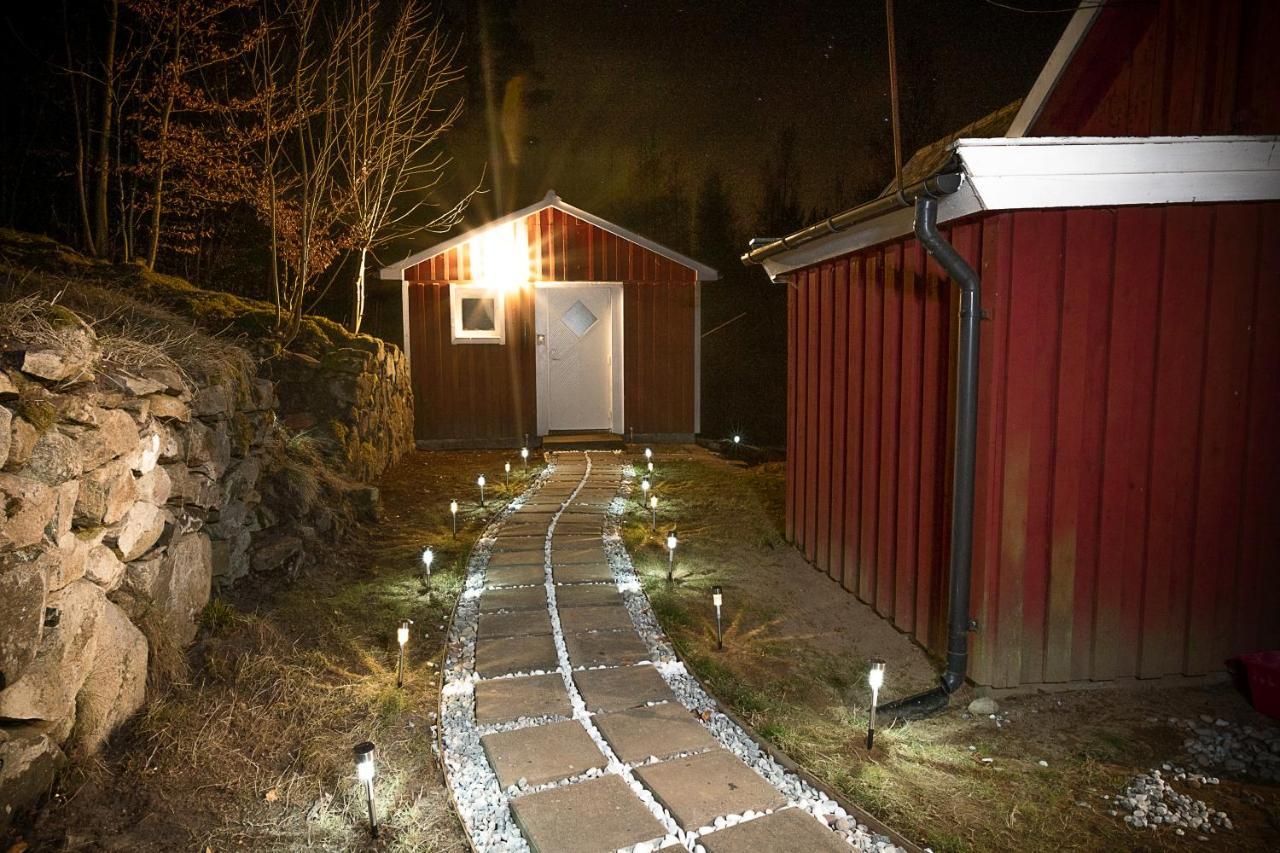 Skogsstuga i Bassholma Villa Munka-Ljungby Exteriör bild